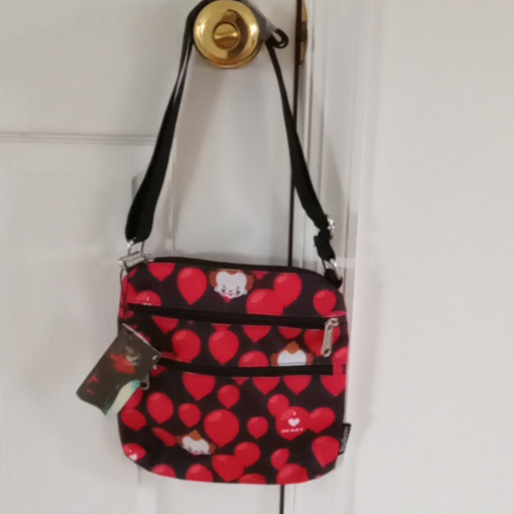 Loungefly IT Chapter Two I Heart Derry Crossbody NWT - Picture 2 of 7